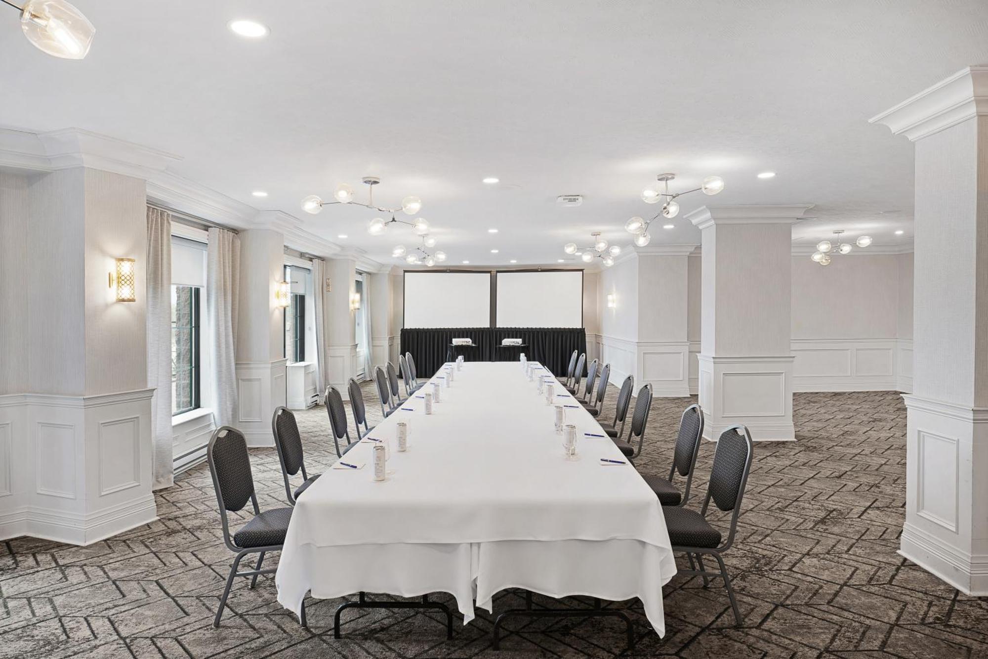 Delta Hotels By Marriott Fredericton Dış mekan fotoğraf