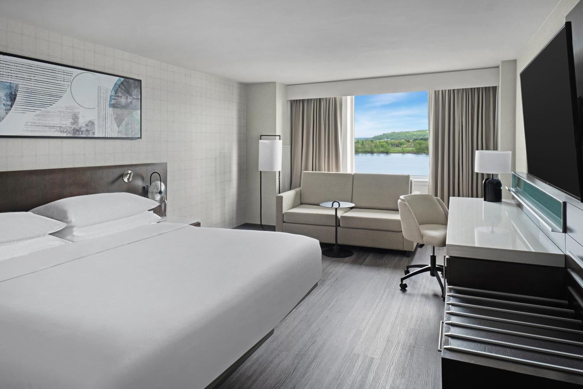 Delta Hotels By Marriott Fredericton Dış mekan fotoğraf