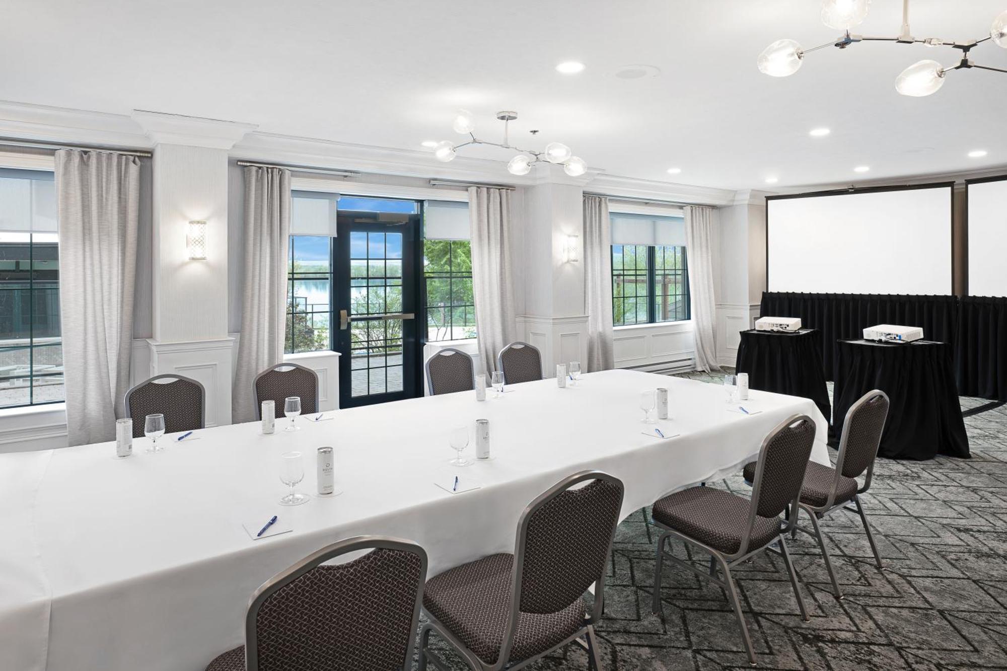 Delta Hotels By Marriott Fredericton Dış mekan fotoğraf