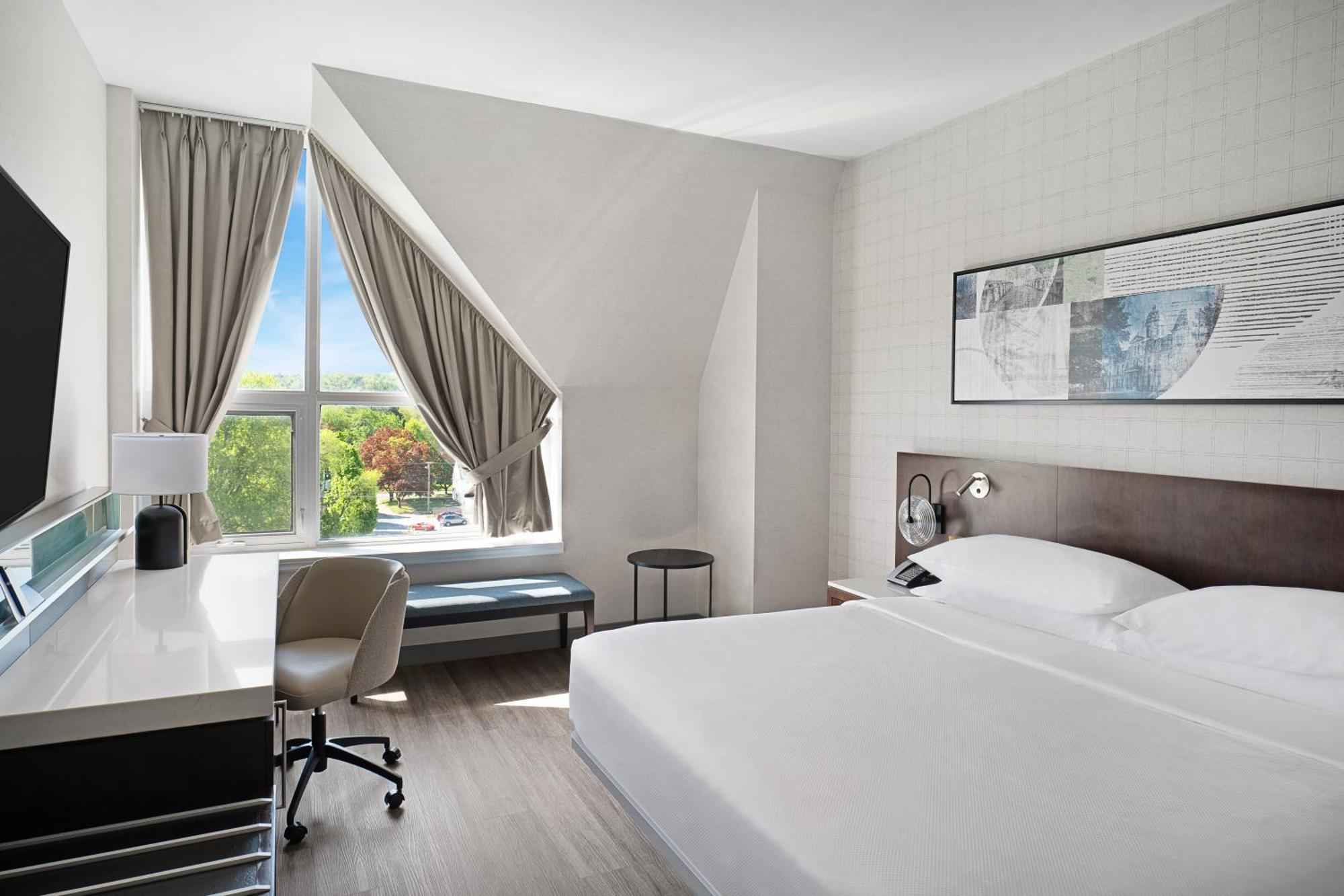 Delta Hotels By Marriott Fredericton Dış mekan fotoğraf
