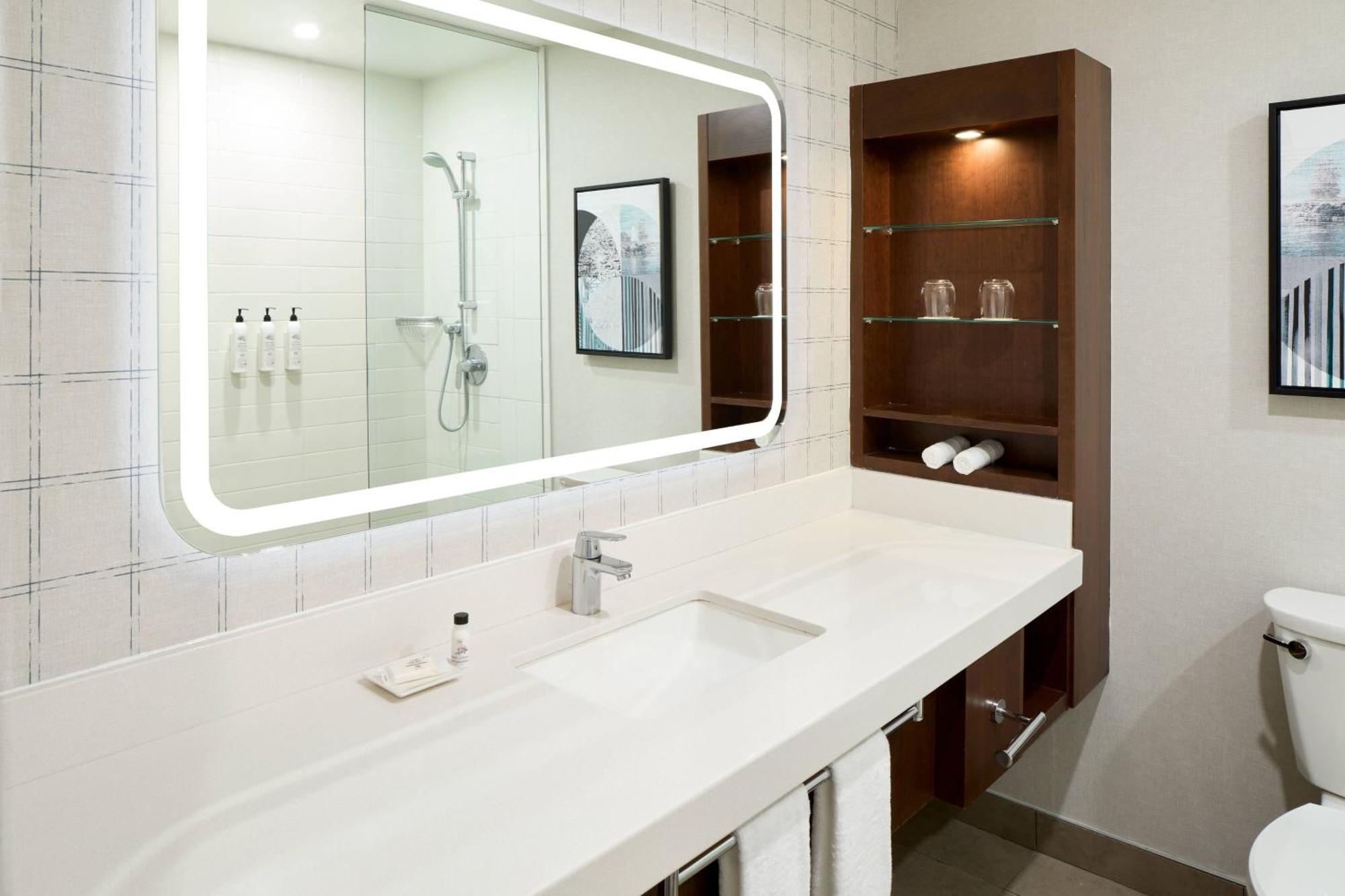 Delta Hotels By Marriott Fredericton Dış mekan fotoğraf