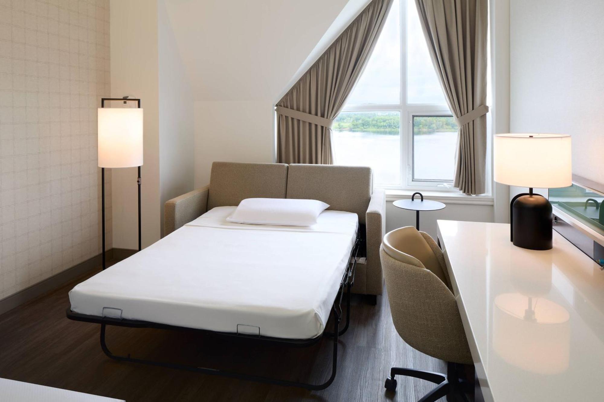 Delta Hotels By Marriott Fredericton Dış mekan fotoğraf