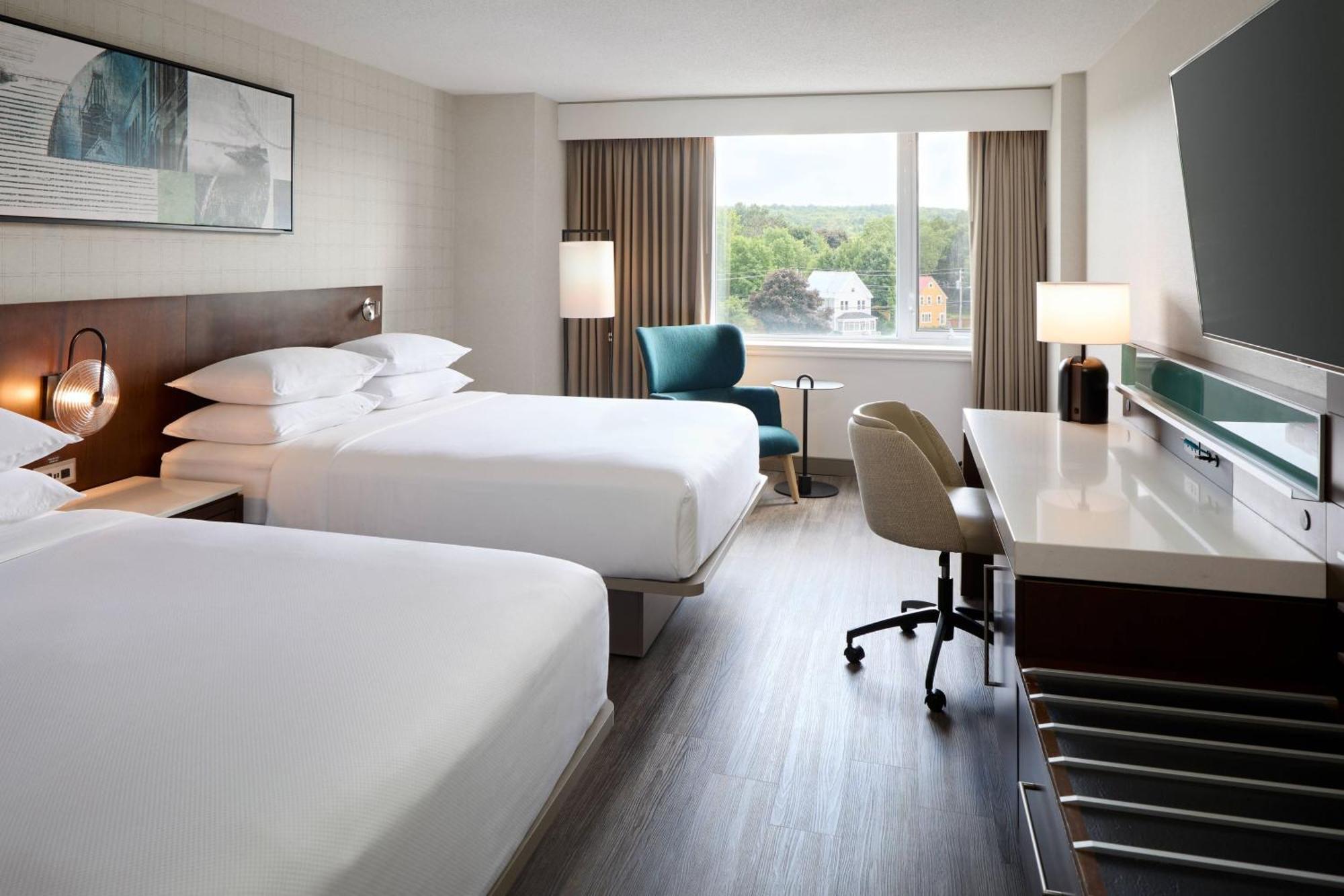 Delta Hotels By Marriott Fredericton Dış mekan fotoğraf
